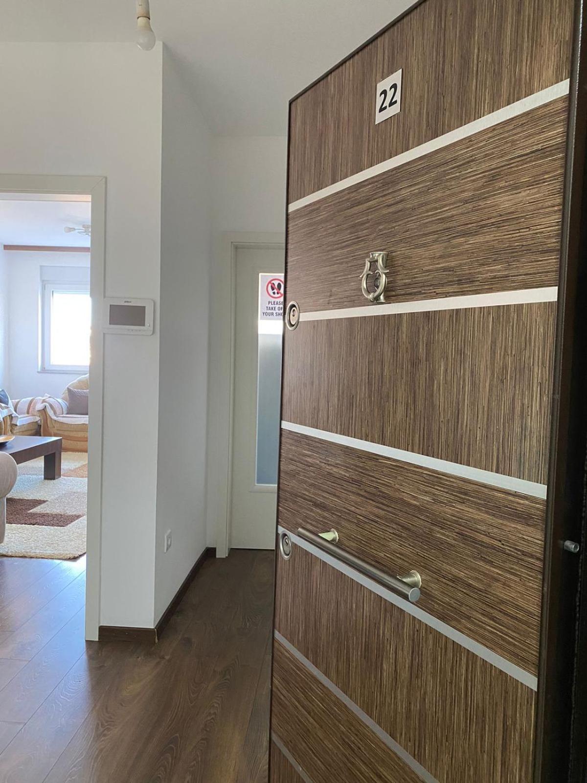 Private Apartments Prishtina Pristina Eksteriør billede